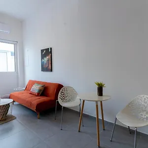 Prima Gardens , לרנקה קפריסין